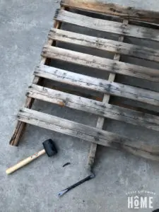 taking apart a wood pallet
