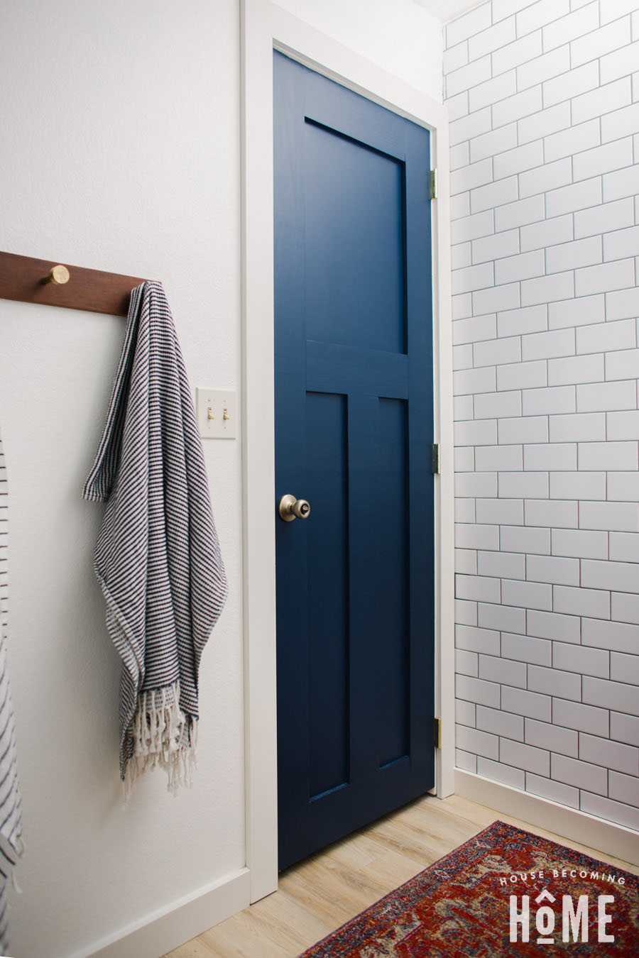 DIY_bathroom Door Smooth Blue Paint Finish Using HomeRight Super Finish Max Sprayer