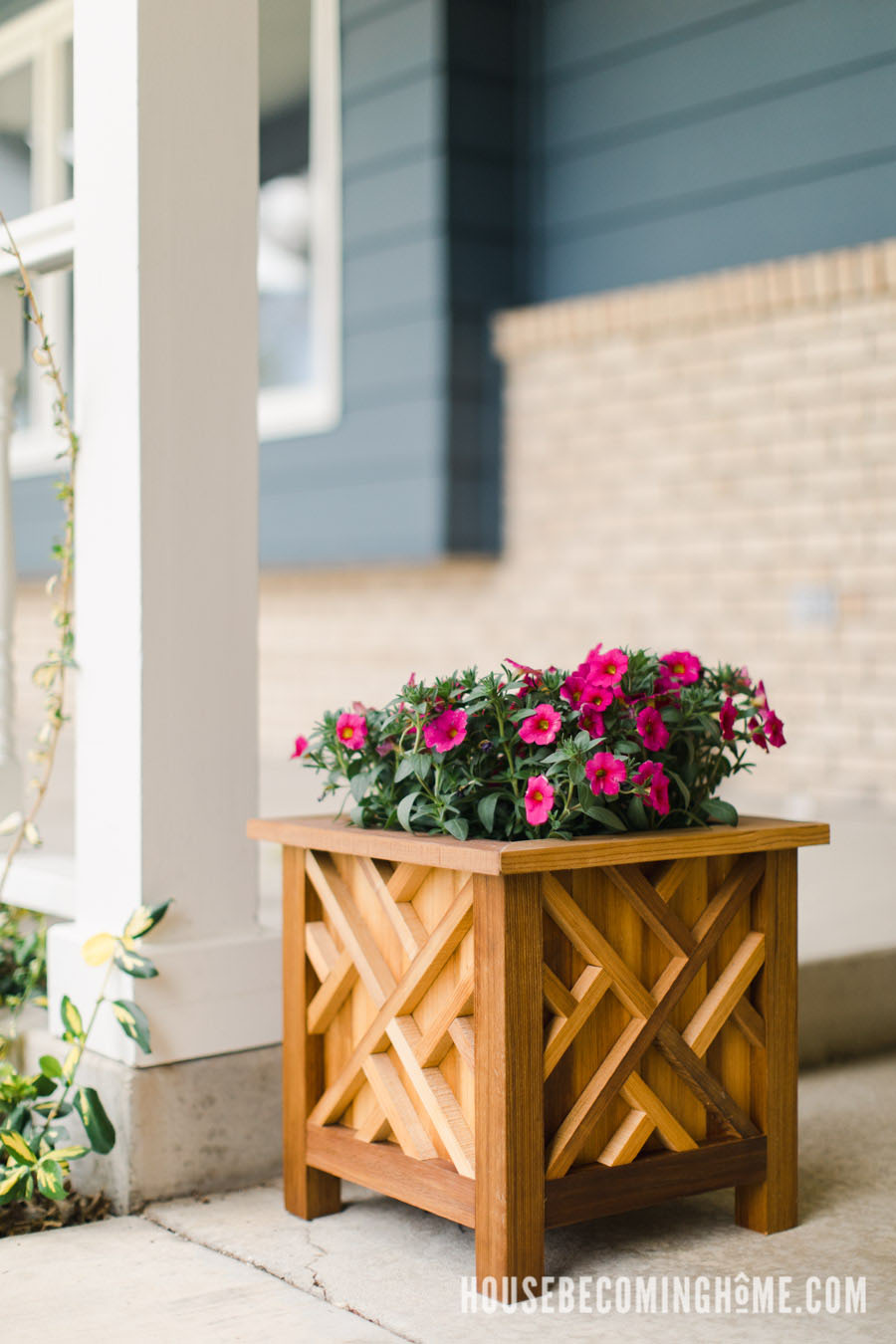 Cedar Planter DIY Plans