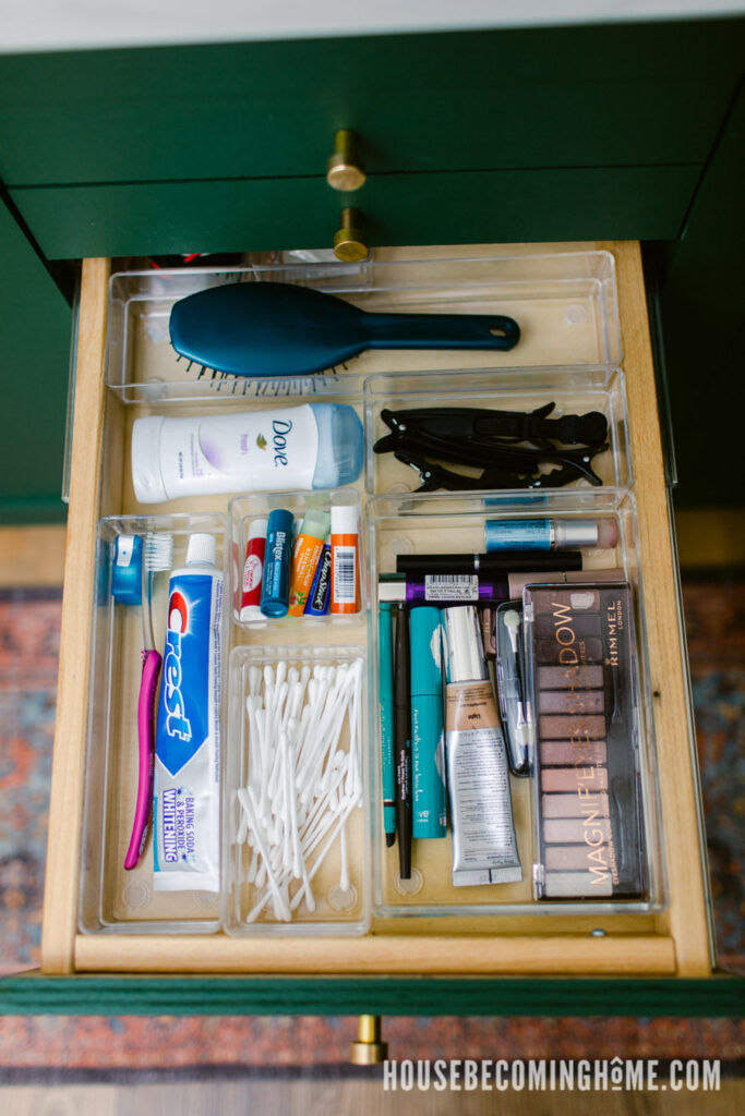 Master Bathroom Vanity Plastic Organizers